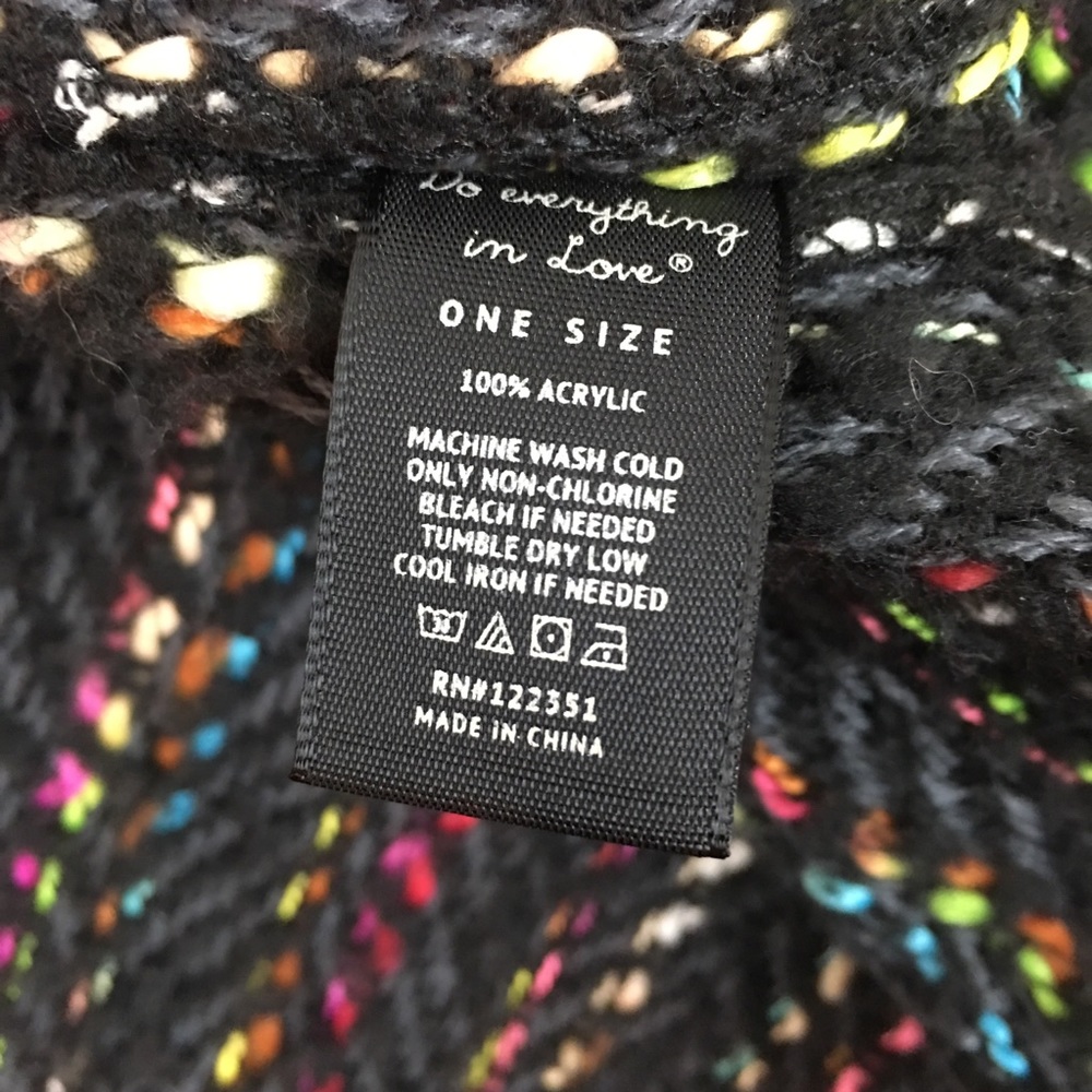 Do Everything In Love One Size Poncho Sweater Lot - Picture 7 of 7